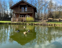 Woodland Lakes Lodges